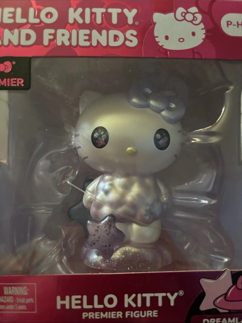 Hello Kitty Premier Figure - Pearl White & Hot Pink Dreamland